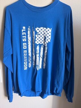 Blue Long Sleeve Graphic Tee with White Flag Print